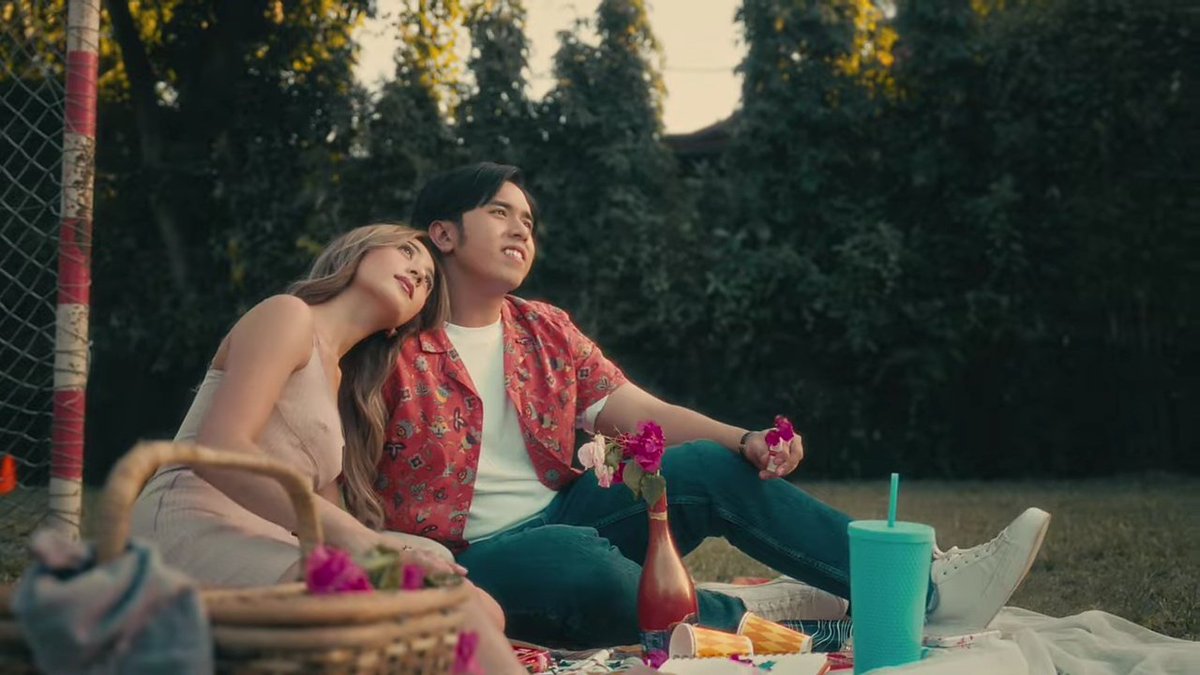 HyGabOFC's tweet photo. Stream, Happy Ending MV by Rob daniel on YT! Congrats Hya &amp; Rob!!

HYAPPY ENDING MV 

#RobDenielHappyEndingMV 
#HyacinthCalladoXRobDeniel 
#HyacinthCallado | #RobDeniel https://t.co/uZhMPAZqvz