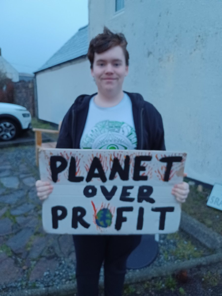 FinlayPringle's tweet image. Climate strike week 324

#fridaysforfuture #climatestrike #peoplenotprofit #climatejusticenow