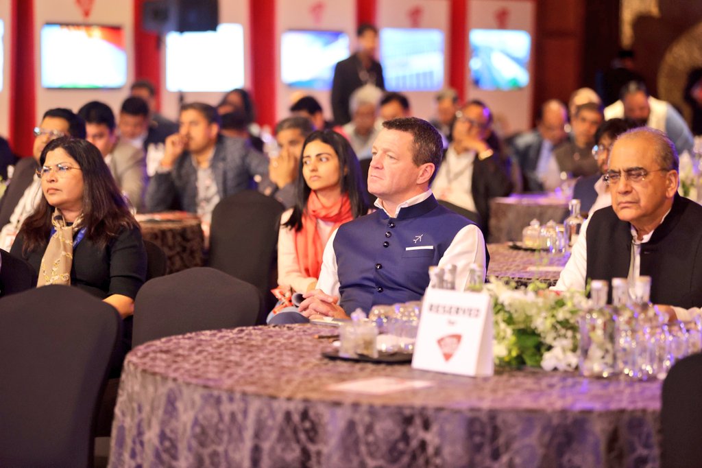 sarbanandsonwal's tweet photo. It was a delight to attend the @IndiaToday Infrastructure Conclave 2025 in New Delhi, as I highlighted our Govt focus on infra-building and the strides taken by the maritime sector in the last 10 years led by Hon'ble PM Shri @narendramodi ji. https://t.co/xU1Dq8TLQe