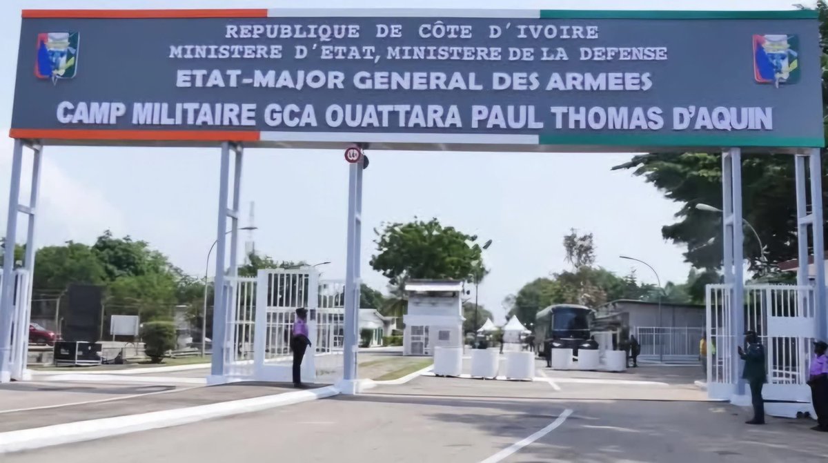 tblr_tchad's tweet image. #𝗖𝗢𝗧𝗘_𝗗_𝗜𝗩𝗢𝗜𝗥𝗘: Le camp du 43e BIMA de Port-Bouët, appartenant à l&apos;armée française en Côte d’Ivoire, a été rétrocédé aux Forces Armées de Côte d’Ivoire (#FACI) ce 20 février.