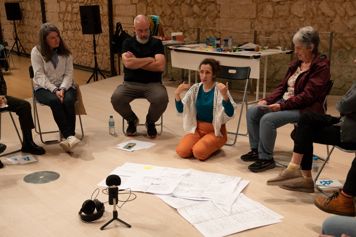 esbaluardmuseu's tweet photo. PENSANT JUNTES UN DISPOSITIU D’ART MÓBIL – Les àrees d'Educació d’Es Baluard Museu, MACBA, IVAM i Centre d’Art la Panera, amb la Fundació Daniel i Nina Carasso, duen a terme aquest projecte de recerca i investigació sobre pràctiques educatives.

INFO: https://t.co/ljtugvN3Wp https://t.co/wHbU8FPdPE