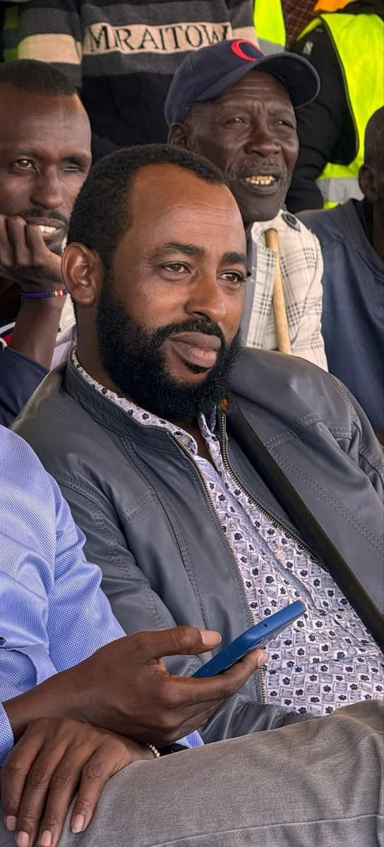JacksonLoosenge's tweet photo. @Lotorno Mhesh itabida Mtu moja anyoe bn mtashanganya wananchi  Kwa ballot bn 😂 https://t.co/d2ekFhwYV6