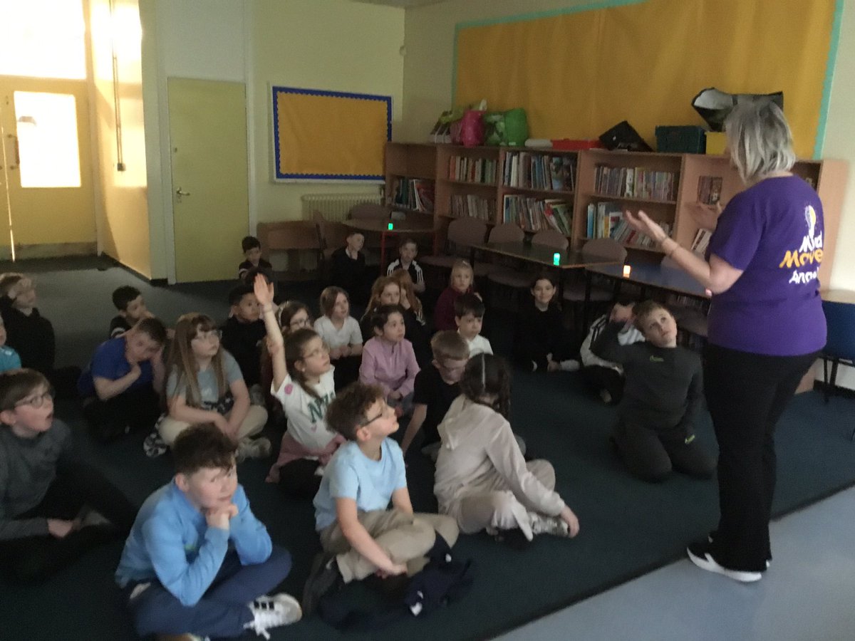 Primary 4 are enjoying their <a href="/mindmarvels/">Mind Marvels | Wellbeing for Kids & Licence Model</a> session with Angela this morning 😀🧠🧘‍♀️