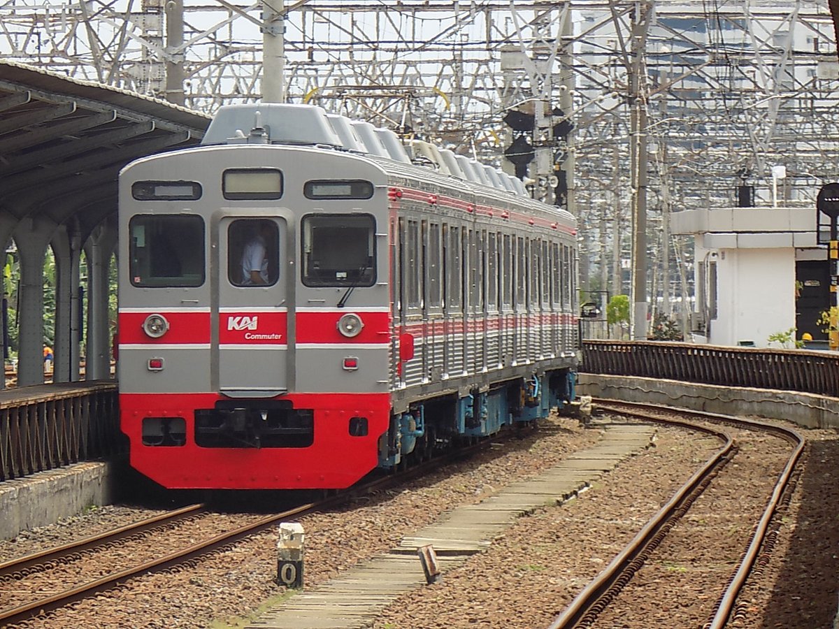 metro7117's tweet photo. 8500-8508 ( foto taken 2015)
8500-8510   ( foto taken 2015)
8500-8518   

#東急8500系デビュー50周年 https://t.co/Us4WeixG1g