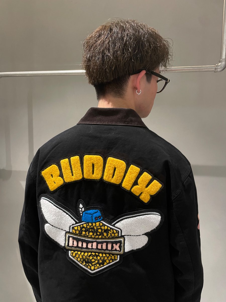 vertical_garage's tweet photo. 【buddix】
WINTER COLLECTION
2025.2.22(SAT) 12:00 ON SALE

■ITEM LINE-UP
Sulfur Dyeing Work Jacket
PRICE：¥49,500 tax-in
COLOR：Black
SIZE：S / M / L / XL

着用サイズL
スタッフ身長173cm

【ONLINE】
https://t.co/5gO34jMJBe

@buddixofficial
@fantastics_fext
#buddix
#fantastics https://t.co/ix4vB8ZGam
