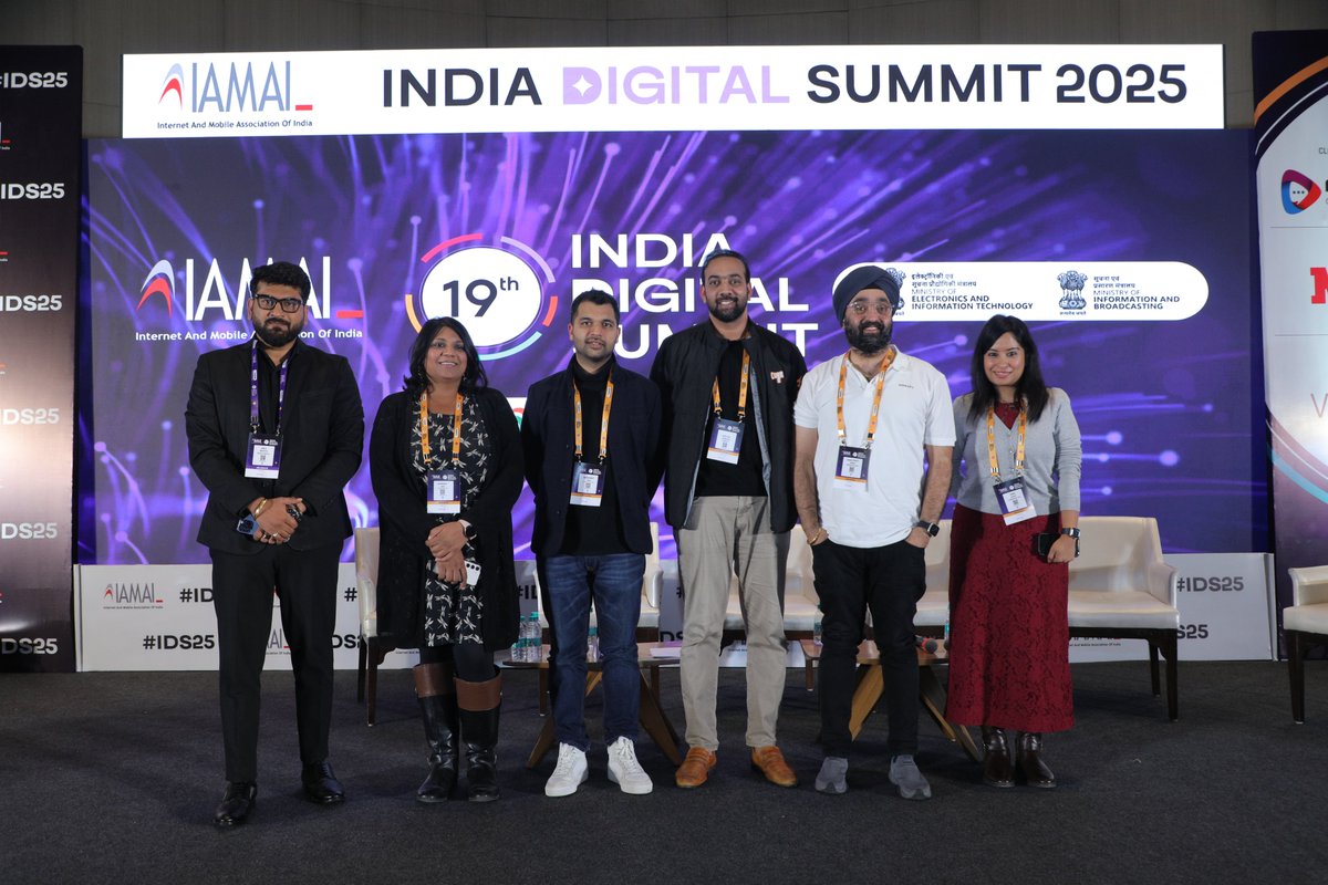 At the India Digital Summit, Ms. Apeksha Jain, Mr. Anuj Nevatia,Mr. Nischal Kandula, Mr Amar Preet Singh, Mr Jitendra Sharma, and Mr Shashwat Jain shared their expertise on building a frictionless D2C journey. 
Moderated by Ms. Renu Bisht, Commercify360. #IDS25 #IDS2025 #IDS
