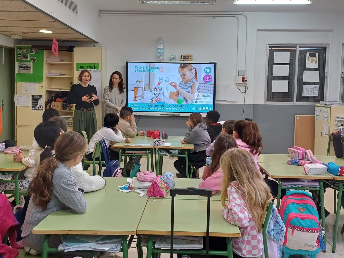 GlobalHealth_rg's tweet image. Celebramos el Día Internacional de la Mujer y la Niña en la Ciencia con charlas en colegios
@idisbaib

Marian Alou y @AinaPanades  han ido al CEIP Can Pastilla 👏👩‍🔬

Necesitamos a más mujeres en la Ciencia! 👩‍🔬💪
  
#WomenInScience #NoScienceNoFuture