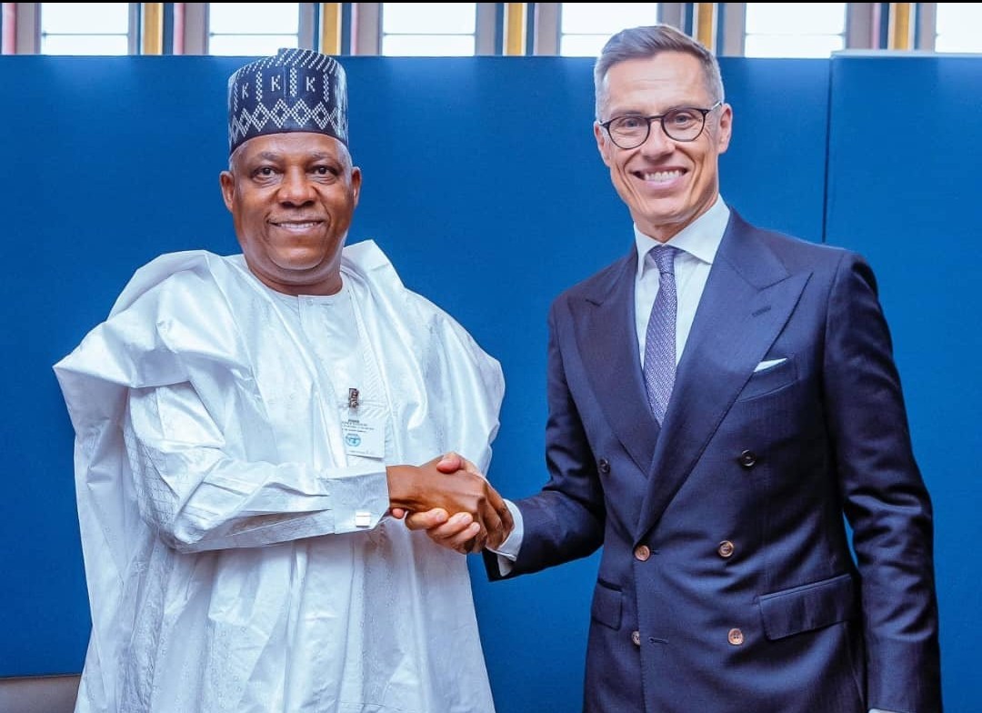 Tocos4 (@tocos4) on Twitter photo A Controversial Finland president <a href="/alexstubb/">Alexander Stubb</a> in a handshake with a known terrorist founder bokoharam. A Controversial Finland president <a href="/alexstubb/">Alexander Stubb</a> in a handshake with a known terrorist founder bokoharam.