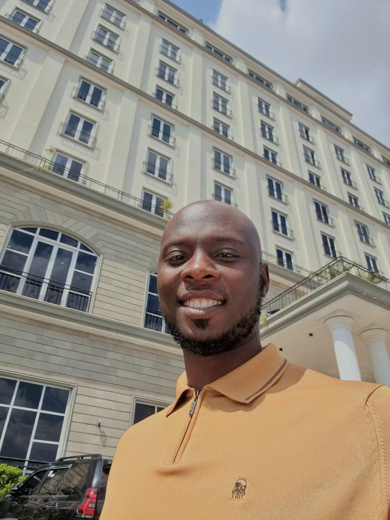 Pompi tweet media