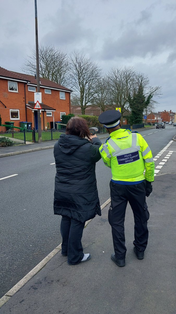 RowleyWMP's tweet image. Rowley Officers are conducting a speed watch incompany with Councillor Vicki Smith in Old Hill today where road users are speeding above the legal road limit. Drivers will be sent a warning letter advising them of speed awareness. @SandwellPolice #speedwatch #speedawareness