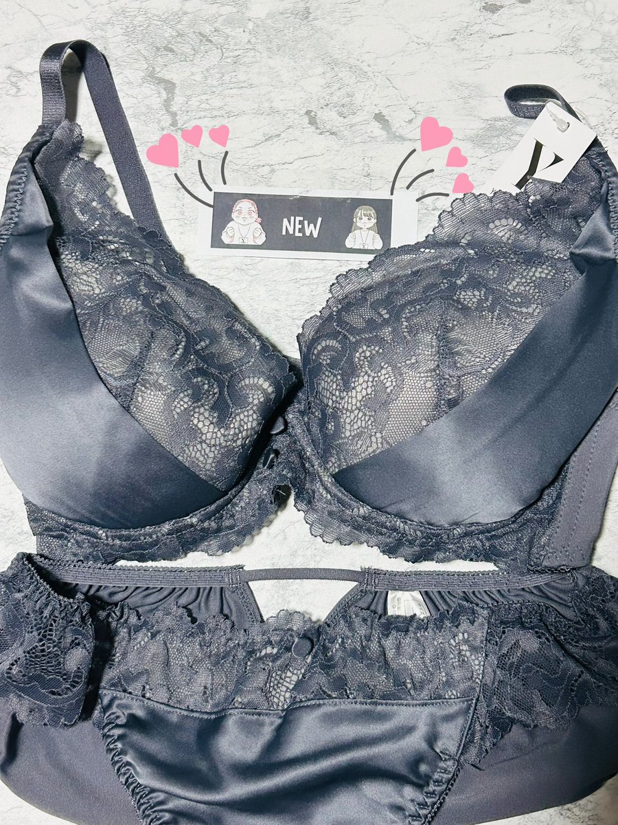 pachira952's tweet photo. #PR
ユナウ（@lingerie_GeeRA ）様の
『NEW ぷるるん谷間のノンワイヤーブラ&amp;ショーツ』
を、お試しさせていただきました🥰
デザインもとっても可愛く、1番嬉しかったのは脇肉のサポート❣️
締め付け感もなく、付け心地がとっても良い❤️
今回、カップ被りの幅を広めにデザインされていて、⬇️ https://t.co/BVR2ExcxUA