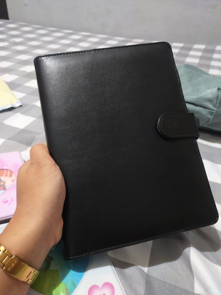 azyxskz's tweet photo. WTS LFB PH

2P PP sleeves Collection book (front cover is replaceable)
- 80 each

Macaron binder (w/ 20 PP sleeves)
- 120

prio payo/2 days res

mop: gcash
mod: sco

dm/reply!

🏷️ Coll book photocard binder https://t.co/36w6N4WSad