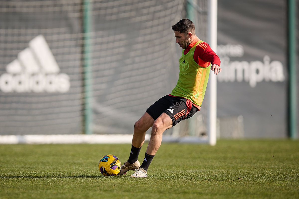 alber_rb4's tweet image. #T5 🟥⬛
#LevanteMirandés