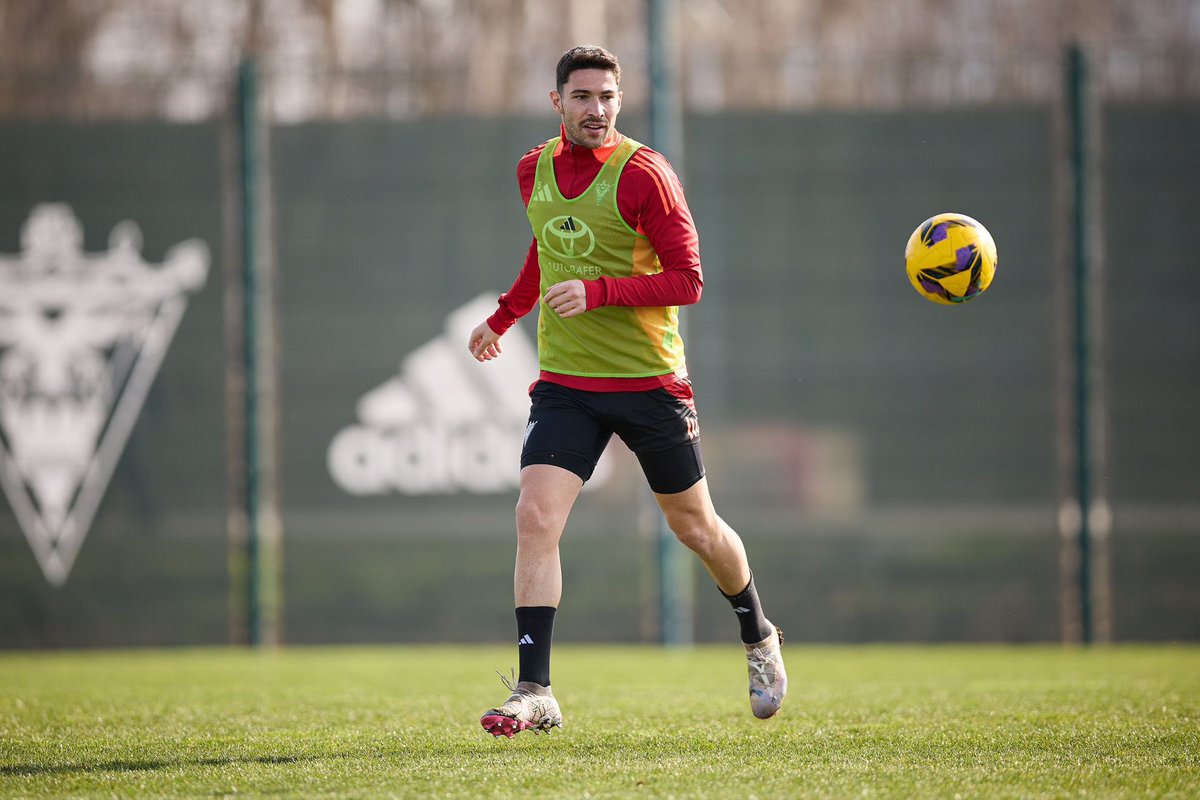 alber_rb4's tweet image. #T5 🟥⬛
#LevanteMirandés