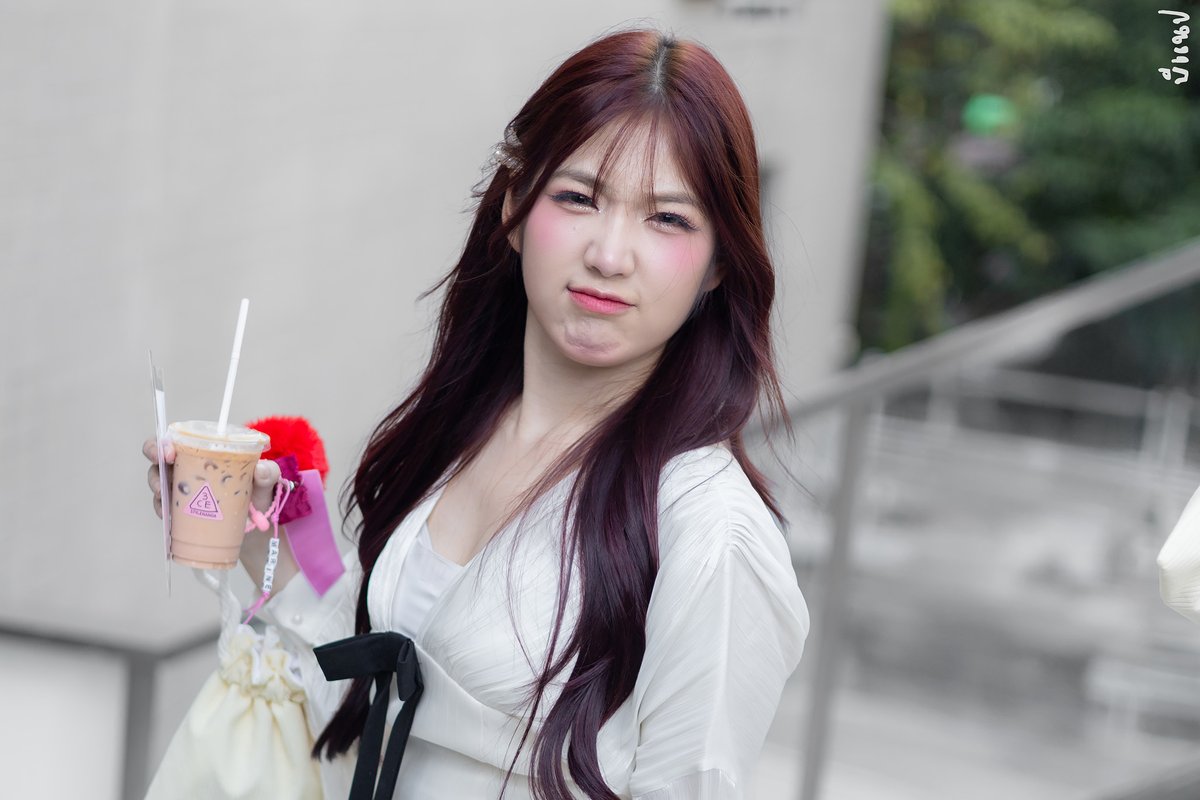 บีแนป ~ tweet media