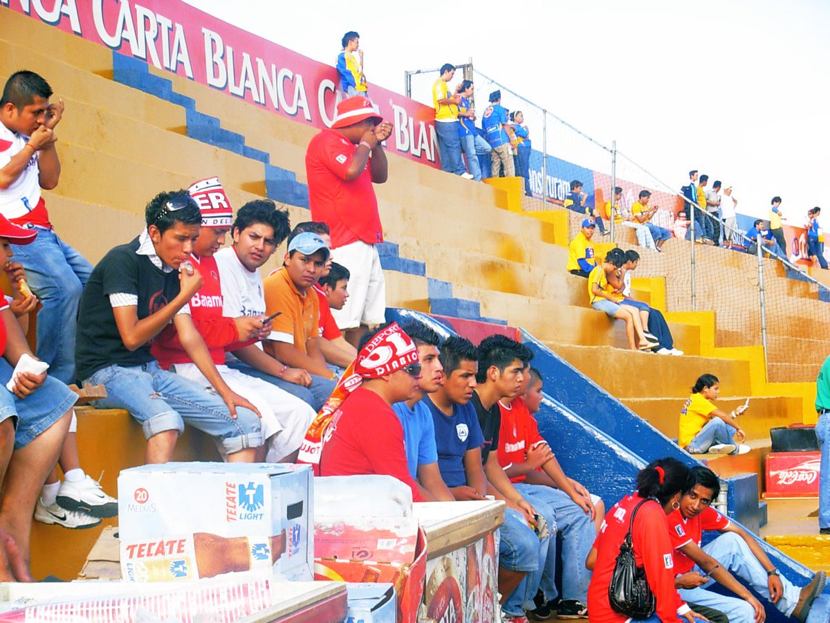 La Banda del Rojo 04 🇲🇽 🇱🇻 tweet media