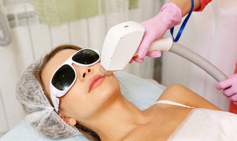 پسر خوشگله میگه بهترین کاری که کردی لیزر موهای زائد صورتت بوده:)
واقعا هم شبیه پوست بچه شده:)