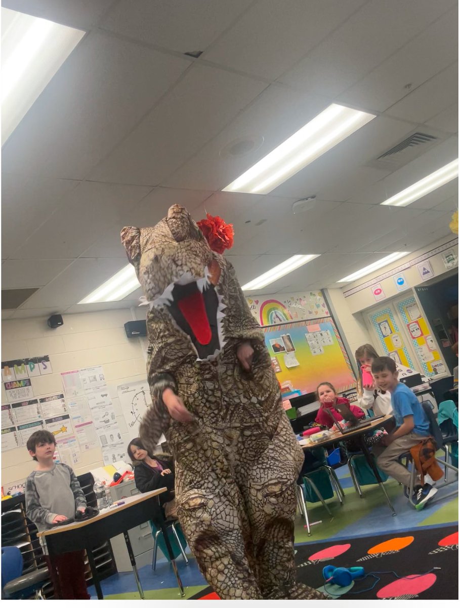 Another Roaring fun day of learning in 1st grade!!! ⁦<a href="/Amplify/">Amplify</a>⁩ we’re ready to do our Dino lesson! #kcsdropedintoreading #TMGenius #bramlagebrainiacs