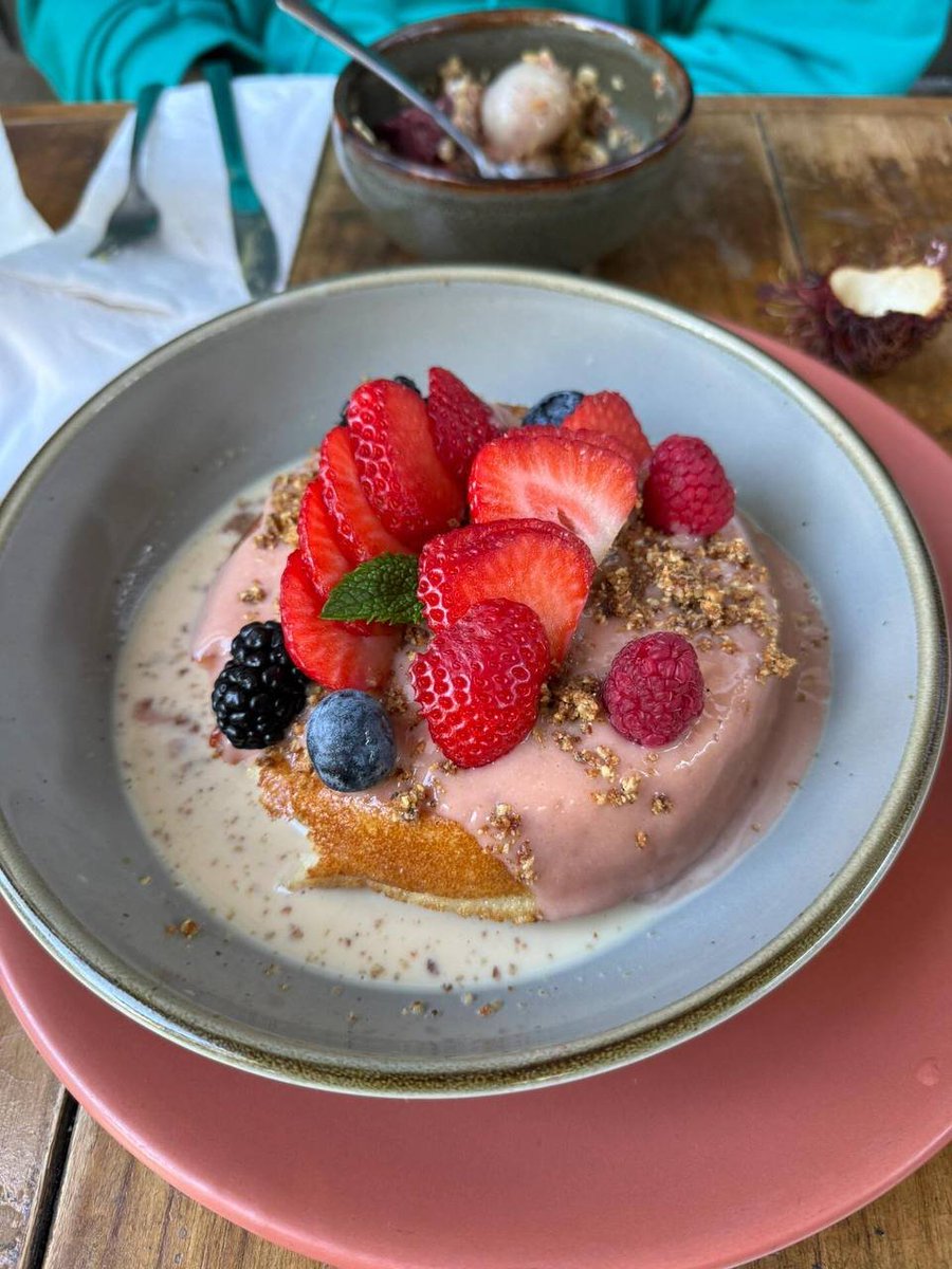 Eating a good breakfast is very important