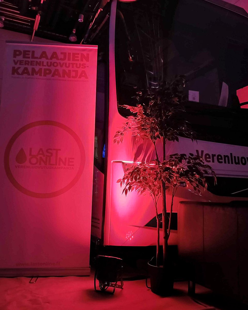 Tänään teimme kaikkien aikojen luovutusennätyksen – kiitos teille kaikille!

Kahden päivän aikana ojensitte kätenne yhteensä 85 kertaa, ja mukaan liittyi myös 31 ensikertalaista. Suuri kiitos jokaiselle sankarille, jotka näyttivät, mihin pelaajat todella pystyvät!

Pisteemme on