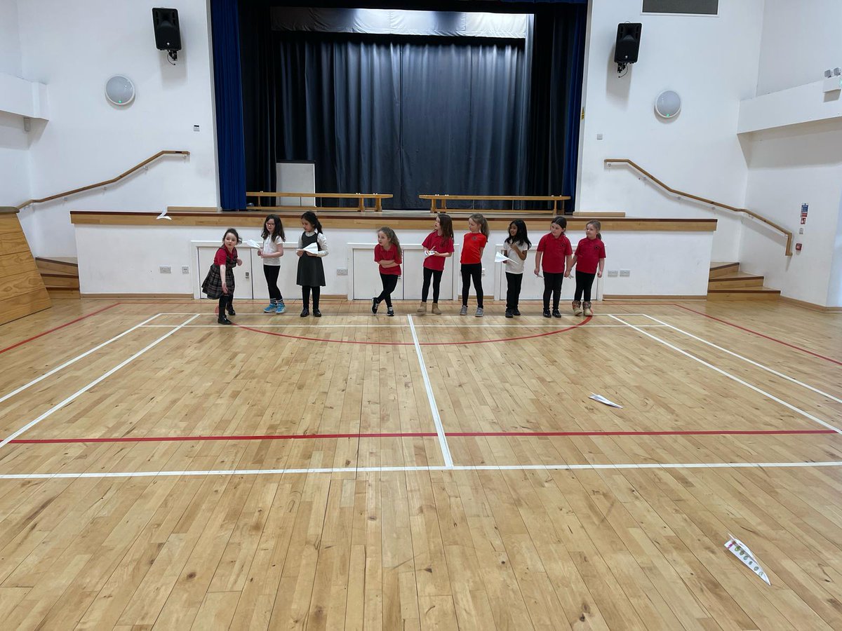 Room 2 have been building train tracks and problem solving how to create bridges over them! They have also been sharing designs for paper aeroplanes and seeing which ones would fly furthest! #play