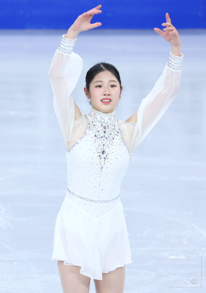QueenYuna_shc's tweet photo. 250221 4CC Seoul 이해인 SP
아베마리아🪽

#이해인 #HaeinLee #4CC2025 https://t.co/TEaDvOUaie