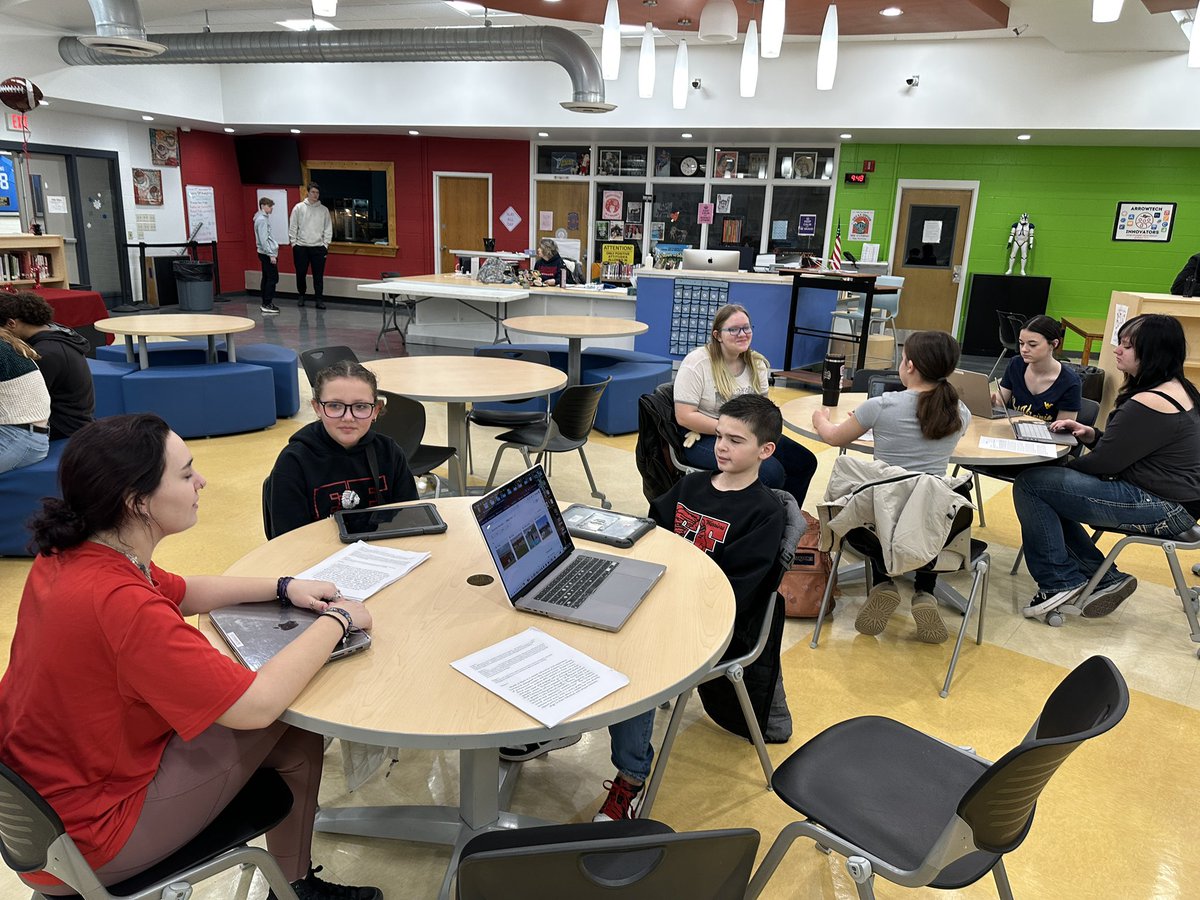 mcperry705's tweet image. 🎉Creativity knows no age! Elementary and high school students team up to bring stories to life through animation using StoryMaker - blending imagination, technology, and collaboration. 💻#StudentCreativity #FutureAnimators