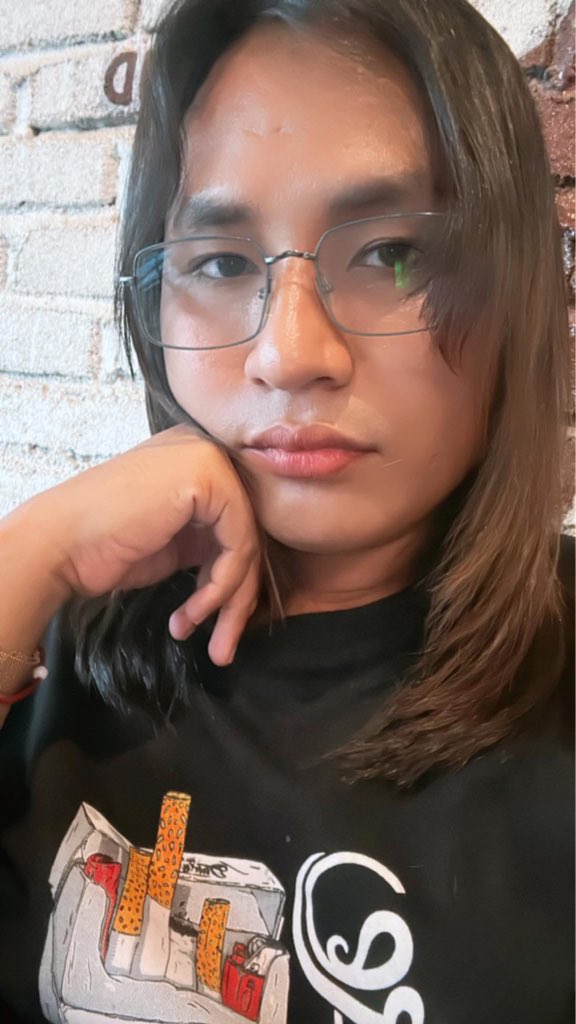 PyaePyae921's tweet image. No caption ❤️