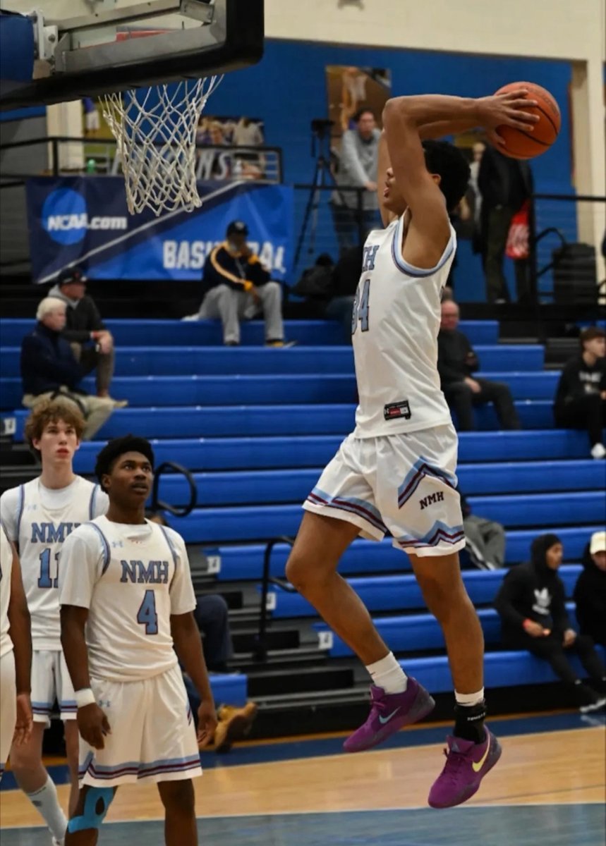 NMH big man Maxxwell Thorpe first caught our eye down at the <a href="/PrepNational/">National Prep Championship Series</a> #NPS in November, and has notable upside in the front court.

Thorpe gets vertical to block shots, has touch around the basket, and great mobility for his size.

newenglandrecruitingreport.com/in-the-news/a-…

<a href="/TheMaxxwellT/">Maxxwell Thorpe</a>