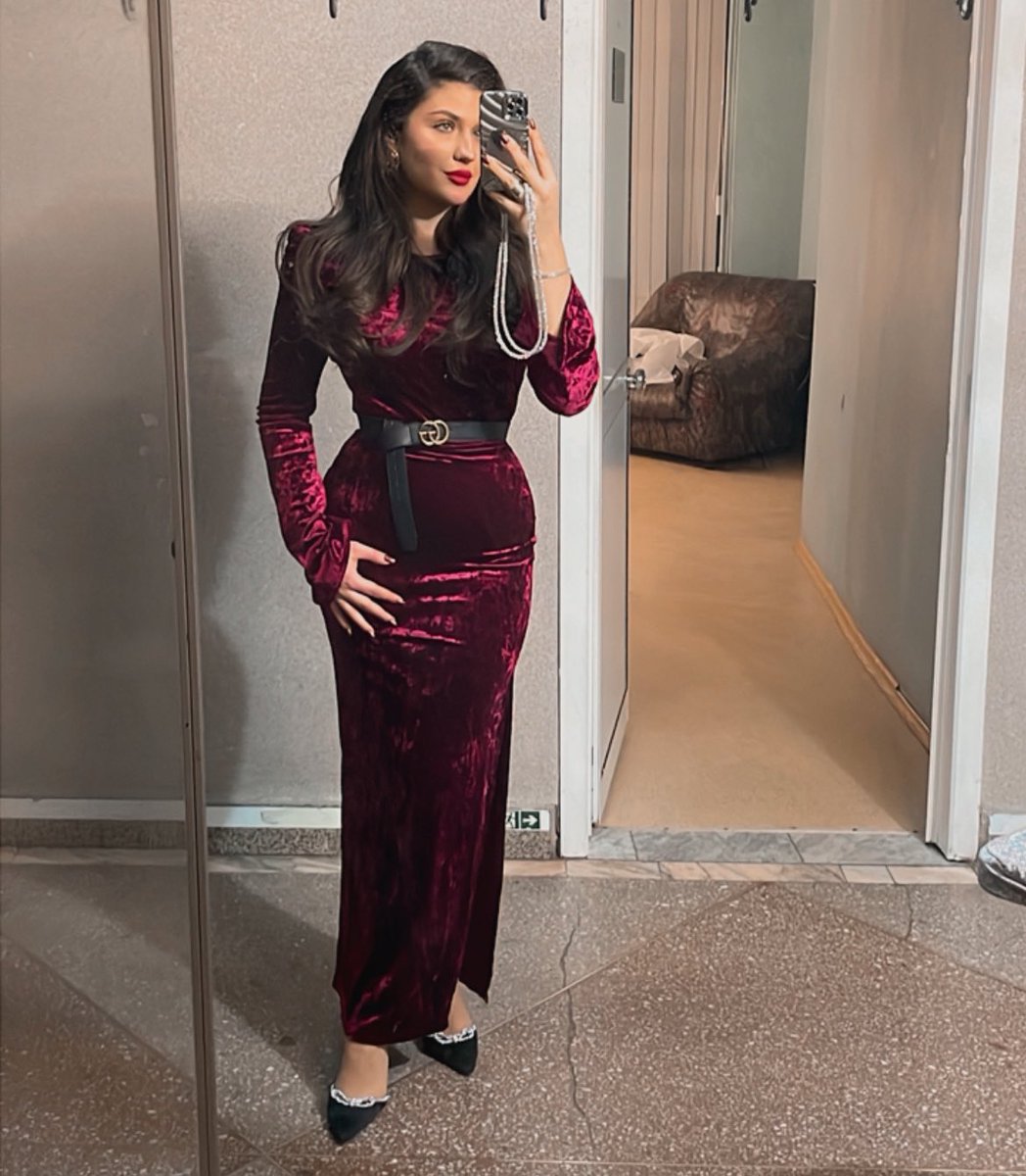 sofikardava's tweet image. Тур 

Часть 1