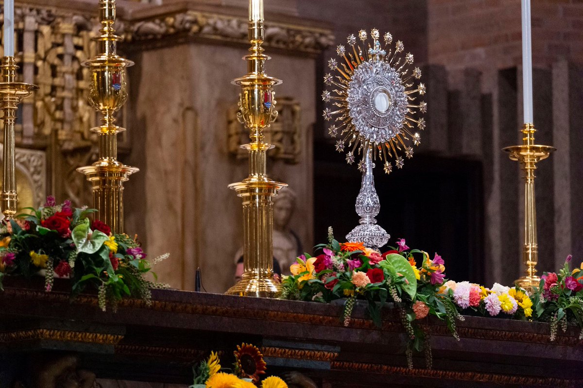 torreciudad_org's tweet photo. 🔶 Por el Jubileo 2025, en #TORRECIUDAD tendremos un tiempo especial para la adoración al Santísimo durante todo el año. 🙏
📍 Sábados:
⏰ 11:30 - 13:45 | Capilla del Pilar
⏰ 16:00 - 17:00 | Altar mayor
📍 Primer viernes de cada mes:
⏰ 17:00 - 17:45 | Capilla de Guadalupe https://t.co/5SaBgV4TnT