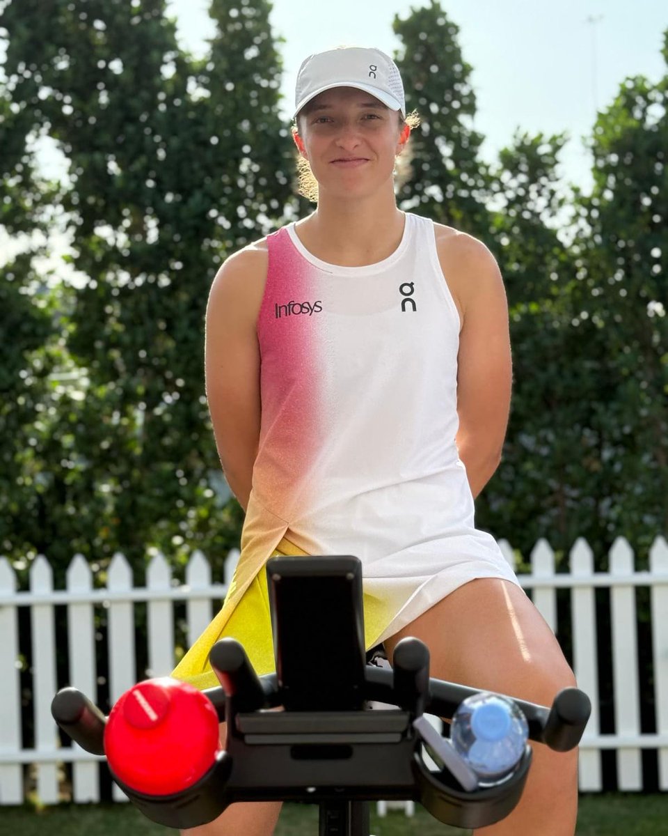 iga_swiatek's tweet image. Obviously not the results and performance I wanted this year and I needed few hours to process it. But the train and grind never stop. Now quick time to regroup and learn a lesson. Looking forward to seeing you in Tennis Paradise very soon. Thank you Doha, thank you Dubai.