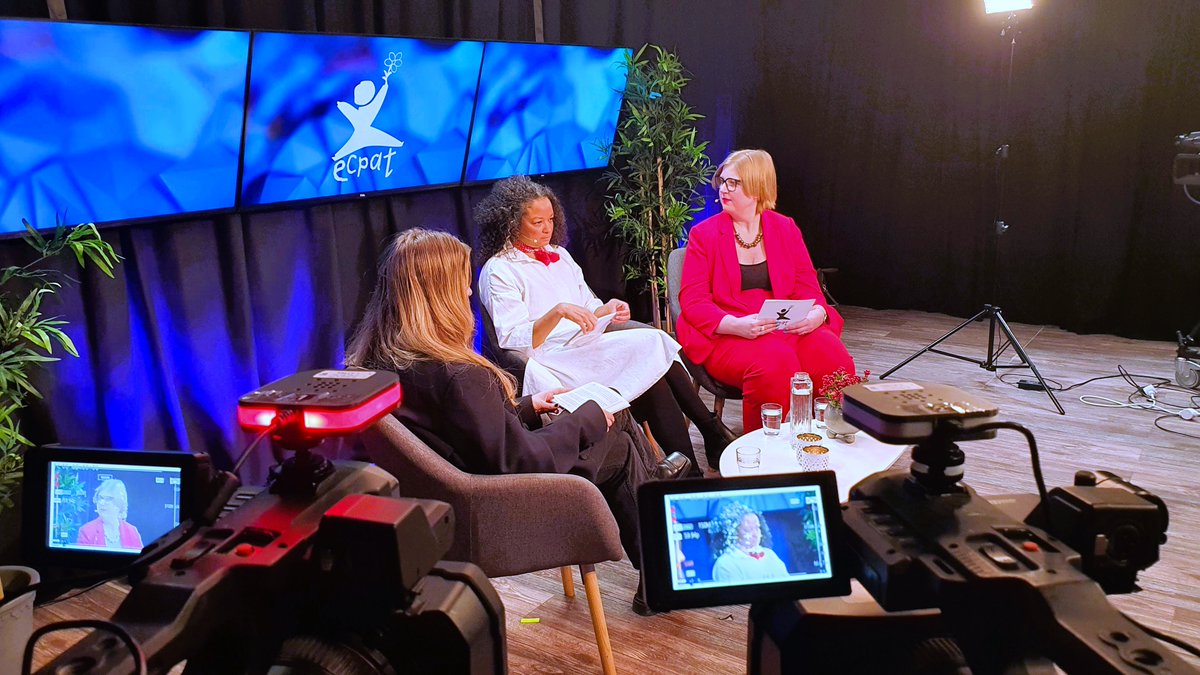 Plus46Studio's tweet photo. 🎥Live från Plus 46 Studio!

Igår producerade vi en 4-kamerasändning för @ECPATSverige , där de lyfte ett viktigt ämne: våld i ungas relationer, med fokus på sexuellt våld.

Stolta över att bidra till viktiga samtal! 👏

📺 Se sändningen på Ecpats YouTube-kanal.

#Livestudio https://t.co/vrWA0KK0EN