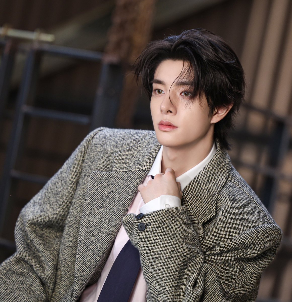 HE IS UNREAL.. #JAKE #제이크