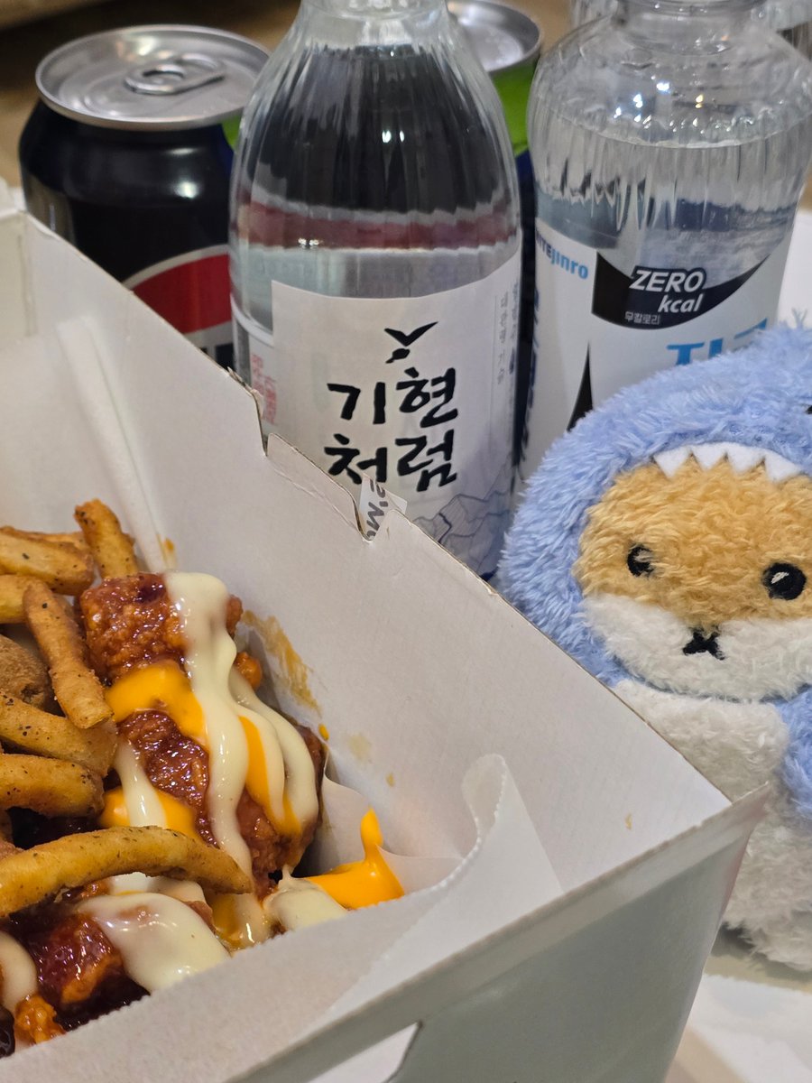 charmingmonsta's tweet image. 기현이 전역파티 with @covm_mbb