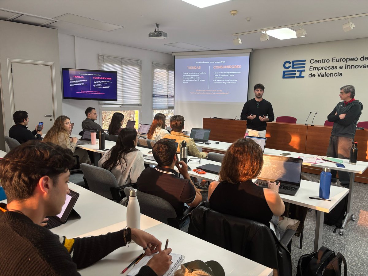 Magnifica presentación de las #EmpresasCEEI AnimalIA, Yourfriendsareboring, @protoQSAR  y Mangaland en la visita del Master en creación y gestión de #empresasinnovadoras de la @uv_eg.

¡Una motivación estupenda para futuros emprendedores y emprendoras! 🤗