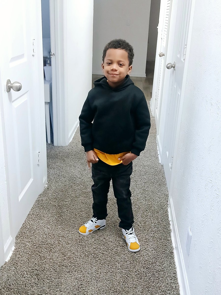 MsJones0502's tweet image. #SchoolFlow 🥰