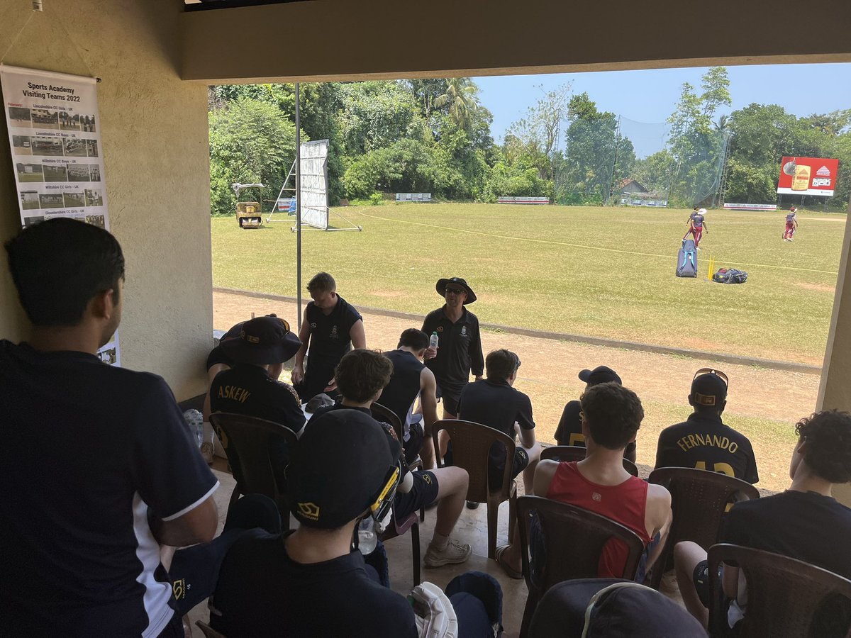 WinCollCricket's tweet photo. U18s were on the receiving end of a sensational innings, as FoG Academy amassed 218/3. Archie the pick of the bowlers with 2-19.
Seb (45) and James (22) got things going with Amaar (36) and Will (21) following up. But even Stan’s eventful 44* off 17 wasn’t enough for the win. https://t.co/Qs6vAZHePj