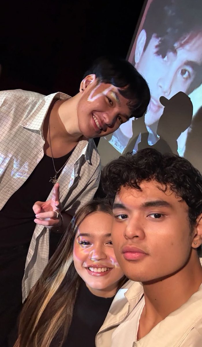 krungkrunh1's tweet photo. triooo🫶🏻

#JKM https://t.co/4YkUPVD0Wm