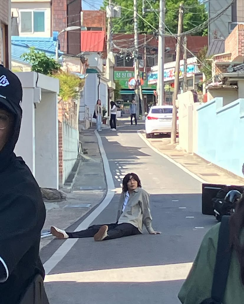 im_jaehooked's tweet photo. #repost @/lepic_chaeyoon

[eng] #melomovie #gojoon

I was so happy to be on the handsome ‘gojoon’ team❤️💖

#kimjaewook @/jaeuck.kim https://t.co/jedHyjuytE