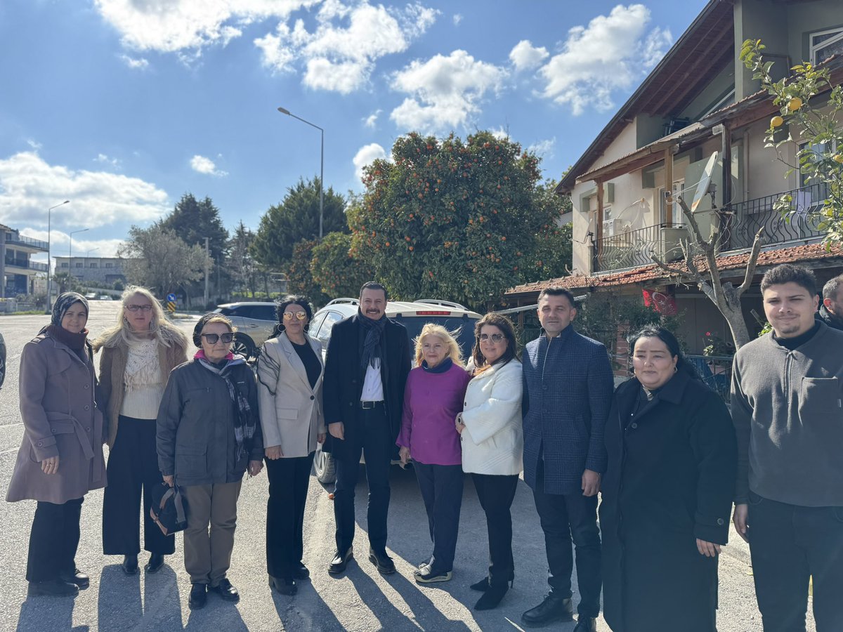 📍Urla

Dava ve yol arkadaşımız Önceki Dönem İlçe Yönetim kurulu üyemiz Nilgün Tosun’u evinde ziyaret ettik. Nilgün Ablamız ve kıymetli eşine misafirperverlikleri için teşekkür ediyoruz.