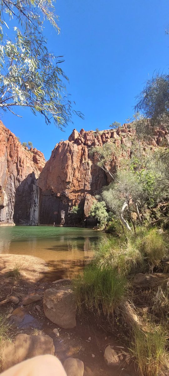 Joy_Orr_'s tweet photo. #quotestoliveby
"The world is full of men who wear the garb of honesty but carry deceit in their hearts." #Plato
πΈ #Pilbara #westernaustralia
#quoteoftheday
#quotesdaily
#InspirationalQuotes
#HonestyQuotes
#IntegrityQuotes https://t.co/XHjMrV7pSt
