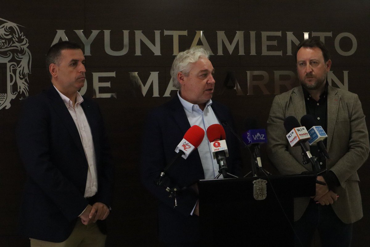 El alcalde de Mazarrón, y el concejal de Turismo, presentan el proyecto de restauración de la Torre de Santa Isabel, uno de los tres bienes de interés cultural del municipio. Se mejorará la accesibilidad y el entorno, impulsando el turismo y la ‘Ruta de las Torres Vigía’.