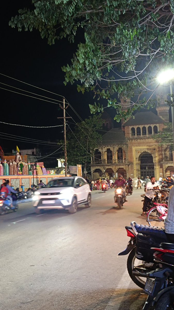 Odiabhojana (@odiabhojana) on Twitter photo Much appreciated for installing the show lights for palace. But I hope <a href="/ParalakhemundiM/">Paralakhemundi Municipality</a> is aware that palace & mandir side lights are off today when other side lights are working. Kindly fix the issue. <a href="/DM_Gajapati/">Collector Gajapati</a> Much appreciated for installing the show lights for palace. But I hope <a href="/ParalakhemundiM/">Paralakhemundi Municipality</a> is aware that palace & mandir side lights are off today when other side lights are working. Kindly fix the issue. <a href="/DM_Gajapati/">Collector Gajapati</a>