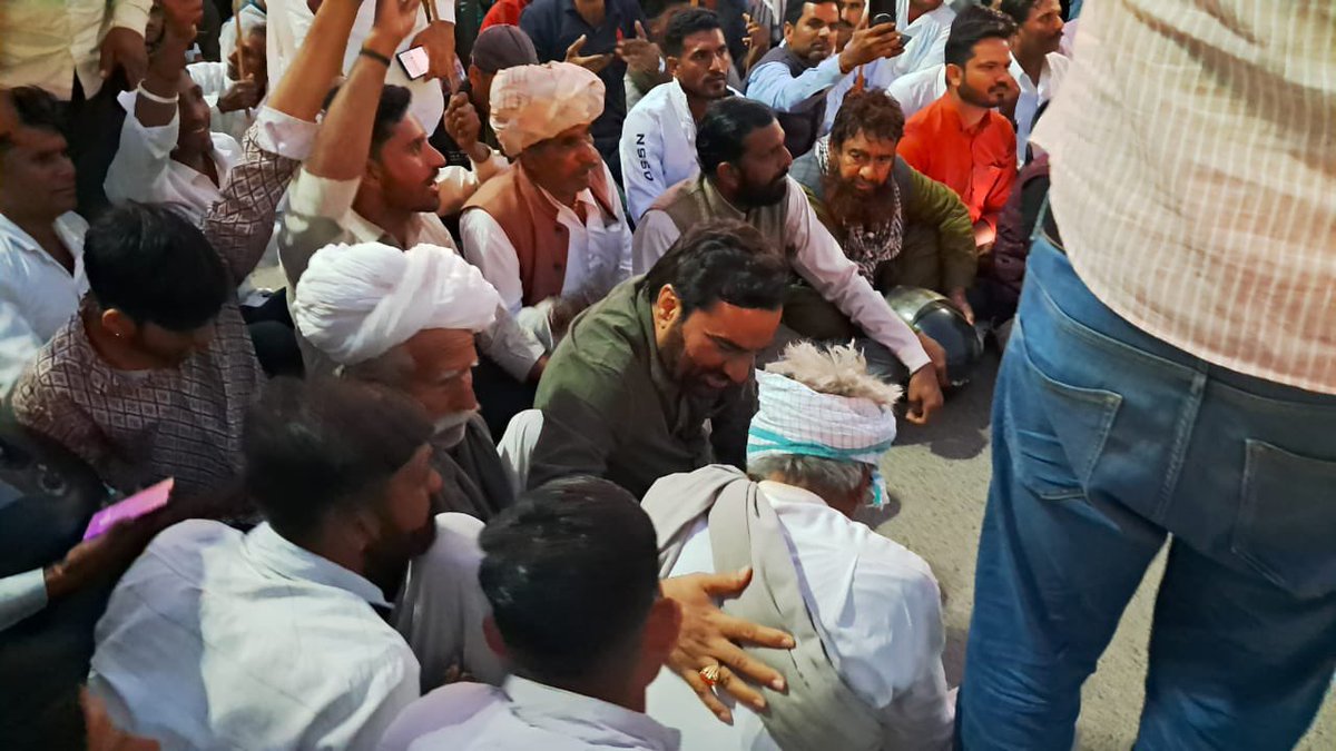 shekharcanada's tweet photo. चिंता मत करो बाबा, मैं हूं ना. ......@hanumanbeniwal https://t.co/fEHWtANKK4