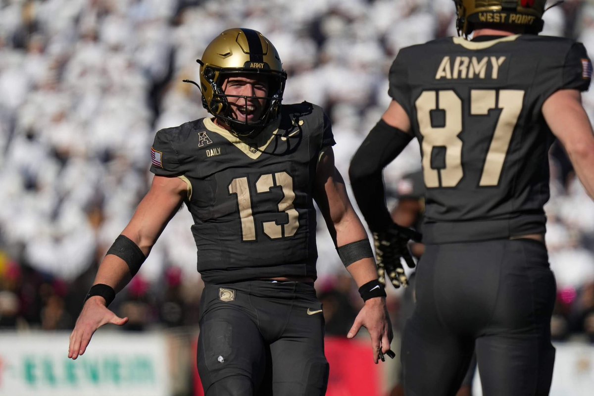 Tyler Lavallier (@tlavallier) on Twitter photo #AGTG After a great conversation with <a href="/cblackshear/">Cheston Blackshear</a>, I’m blessed to receive an offer from <a href="/ArmyWP_Football/">Army Football</a> 🖤💛
<a href="/CoachReagins/">Coach Reagins</a> <a href="/crossover2020/">Coach L. Cryer</a> <a href="/RoyalFootball4/">RoyalFalconsFootball🏈</a>
<a href="/TFloss32/">Todd Glawson</a> <a href="/TXTopTalent/">TX TOP TALENT</a> <a href="/LemmingReport/">Tom Lemming</a> <a href="/GPowersScout/">Greg Powers 🏟️</a> <a href="/Perroni247/">Brian Perroni</a> #AGTG After a great conversation with <a href="/cblackshear/">Cheston Blackshear</a>, I’m blessed to receive an offer from <a href="/ArmyWP_Football/">Army Football</a> 🖤💛
<a href="/CoachReagins/">Coach Reagins</a> <a href="/crossover2020/">Coach L. Cryer</a> <a href="/RoyalFootball4/">RoyalFalconsFootball🏈</a>
<a href="/TFloss32/">Todd Glawson</a> <a href="/TXTopTalent/">TX TOP TALENT</a> <a href="/LemmingReport/">Tom Lemming</a> <a href="/GPowersScout/">Greg Powers 🏟️</a> <a href="/Perroni247/">Brian Perroni</a>