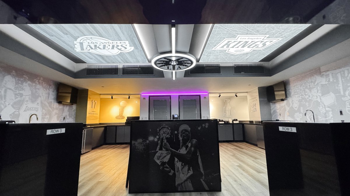 49__degrees's tweet photo. Champions Suite at @Cryptocom Arena - 3 iconic brands, @Lakers @LAKings @LASparks are united in a premium fan experience while keeping their unique identities. Custom lighting and championship highlights make this a game-changer! 🏀🏒✨ 
#DeliveringWOW https://t.co/w6N6gEvtXx
