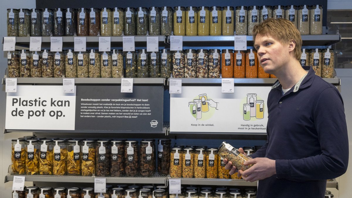 Fotorepo: Ekoplaza Enschede met test Wisselwaar-display - bit.ly/4i3Kdvm