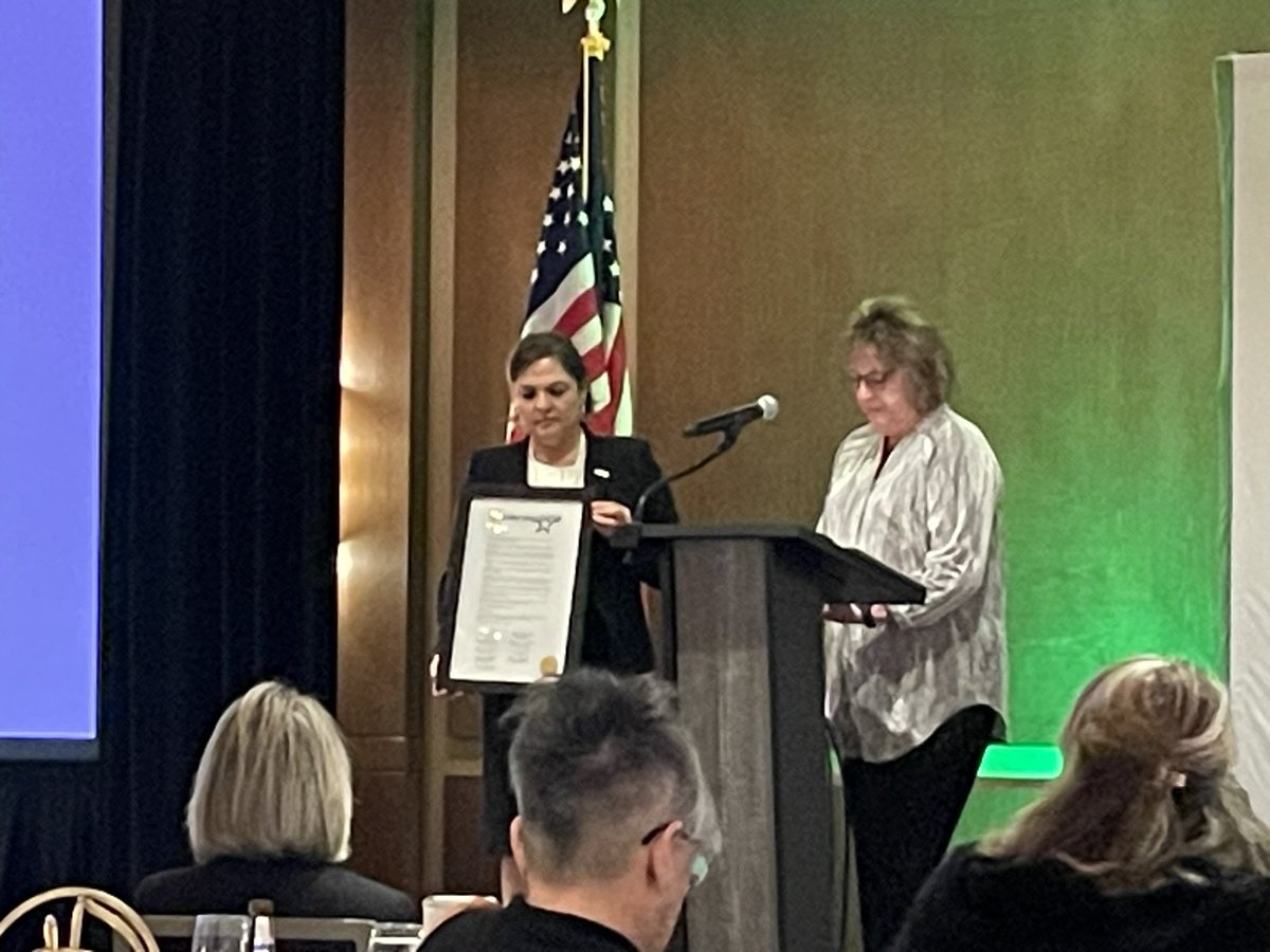 FredHEBISD's tweet photo. 7p A #ltasb #LeadershipTASB surprise! They paid tribute to Master Trustee @hebisd’s Rochelle Ross! https://t.co/vpcTATfqDF