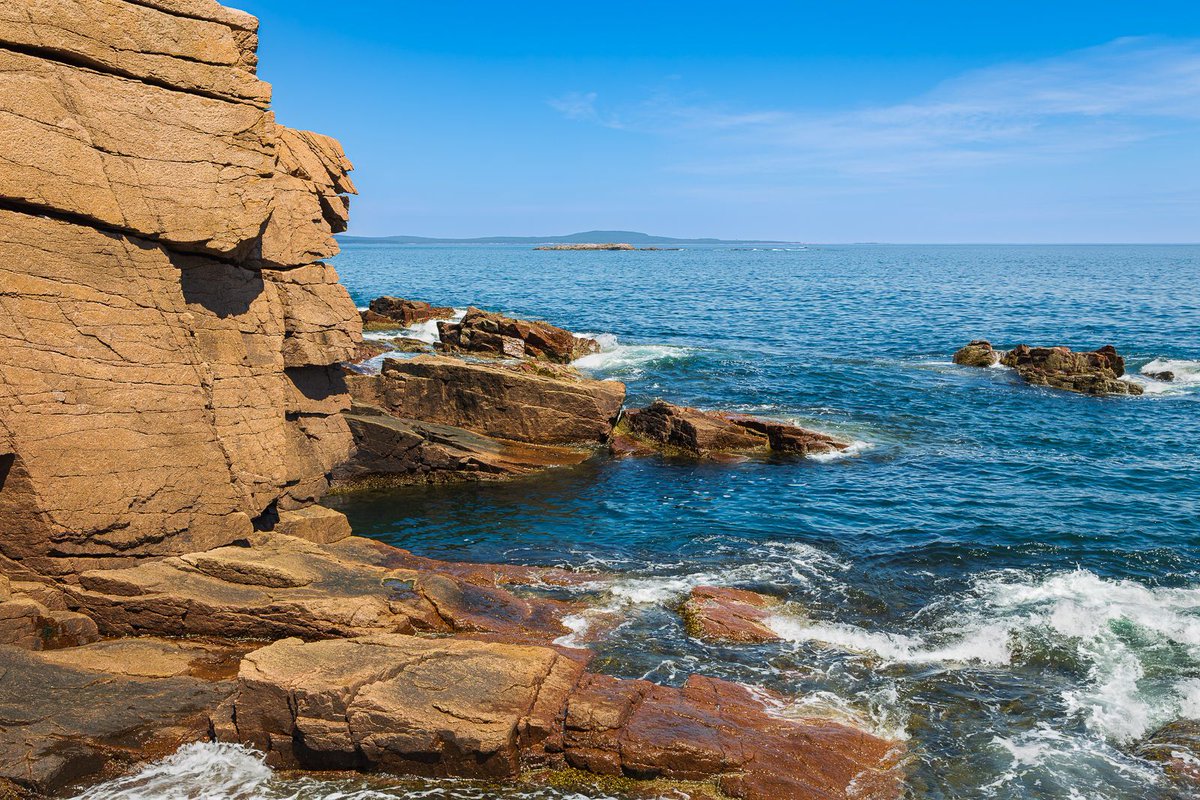 This extremely rugged coastline is in the vicinity of the Thunderhole at Acadia National Park, Maine. #acadianationalpark #travel #photography

pixels.com/featured/rugge…